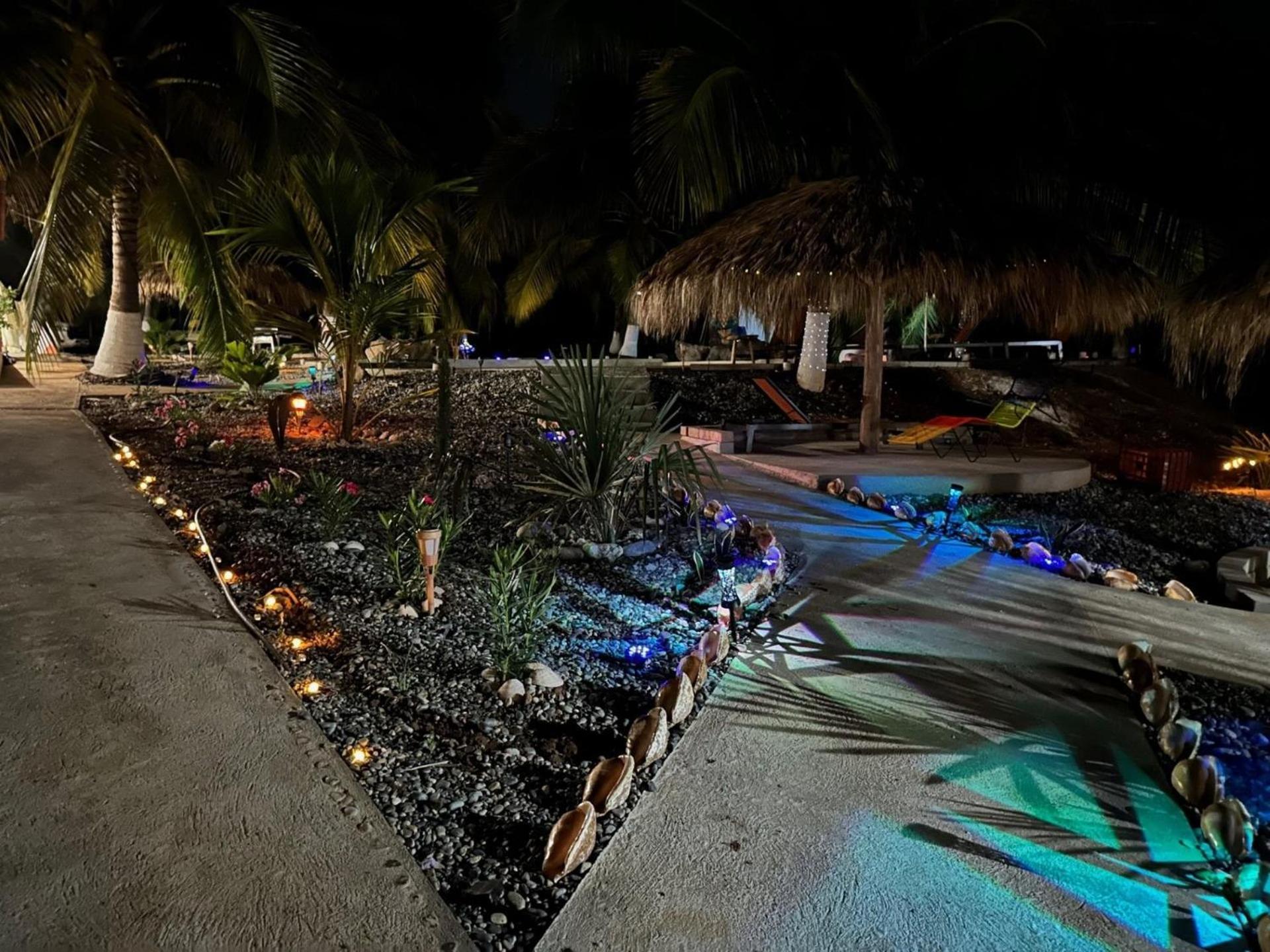 Casa Las Palmas Playa La Saladita Zihuatanejo Extérieur photo